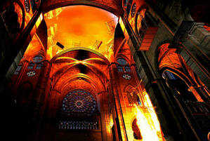 Фотография VR-квеста Save Notre-Dame on Fire от компании Взаперти (Фото 1)